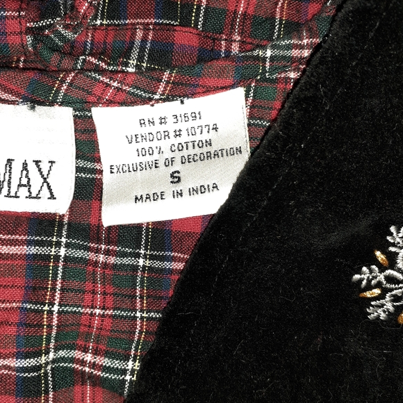 Women's Christmas Vest - Picture 6 of 7